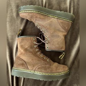Doc Martens | Brown Suede Zavala Boots